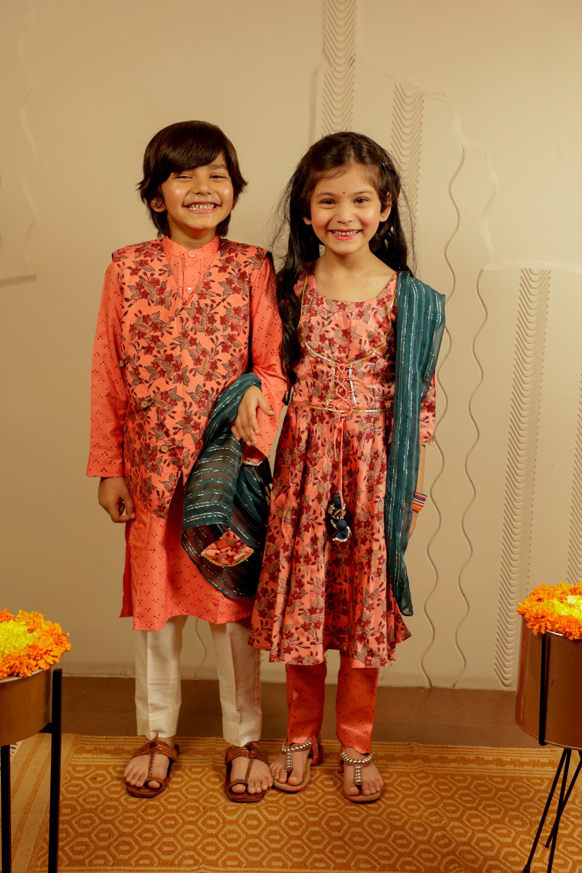 PEACH KURTA PYJAMA SET WITH PHOOLJAAL  JACKET