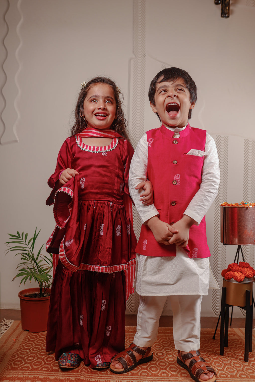SELF PRINTED KURTA PAJAMA SET WITH PINK JACKET