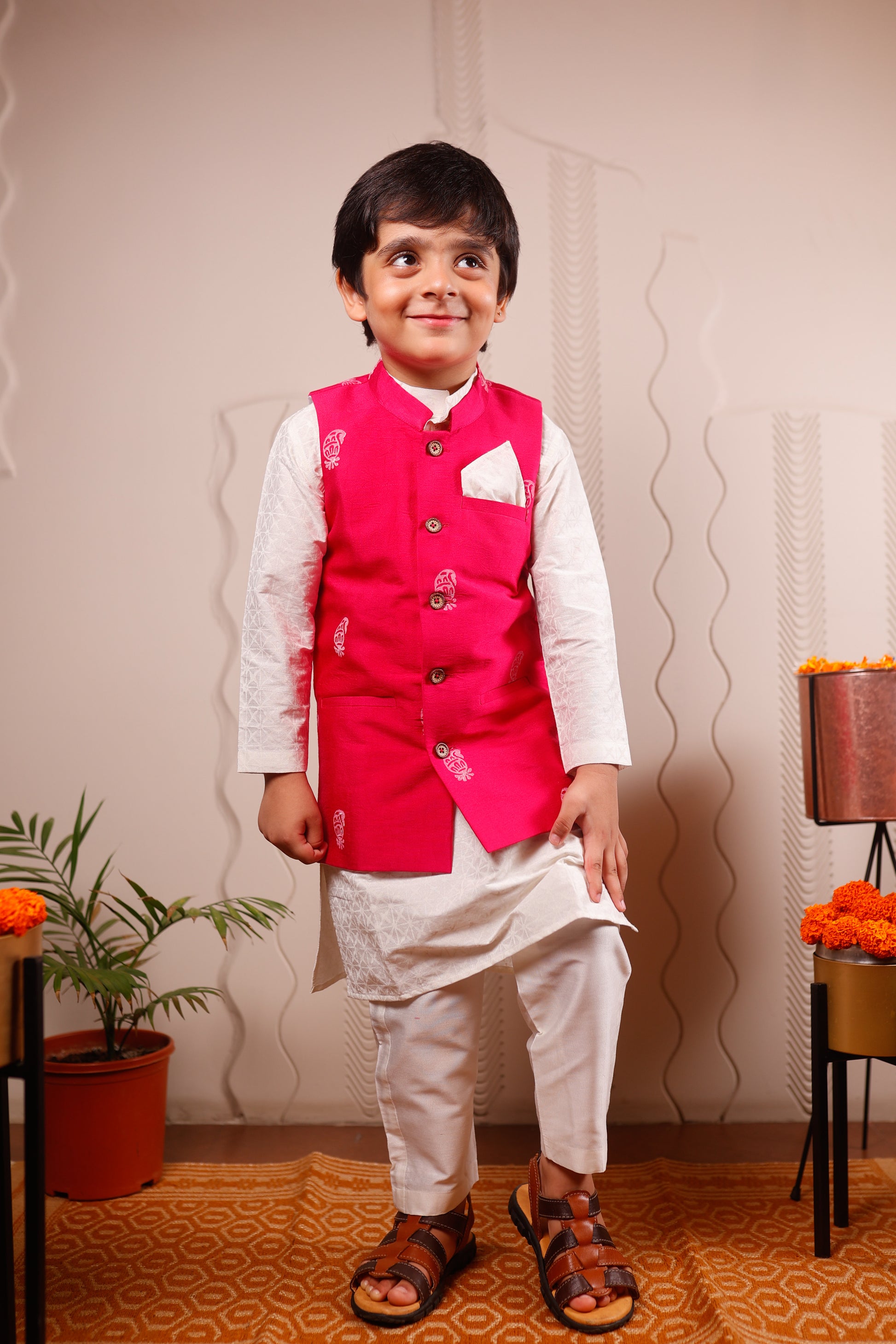 SELF PRINTED KURTA PAJAMA SET WITH PINK JACKET