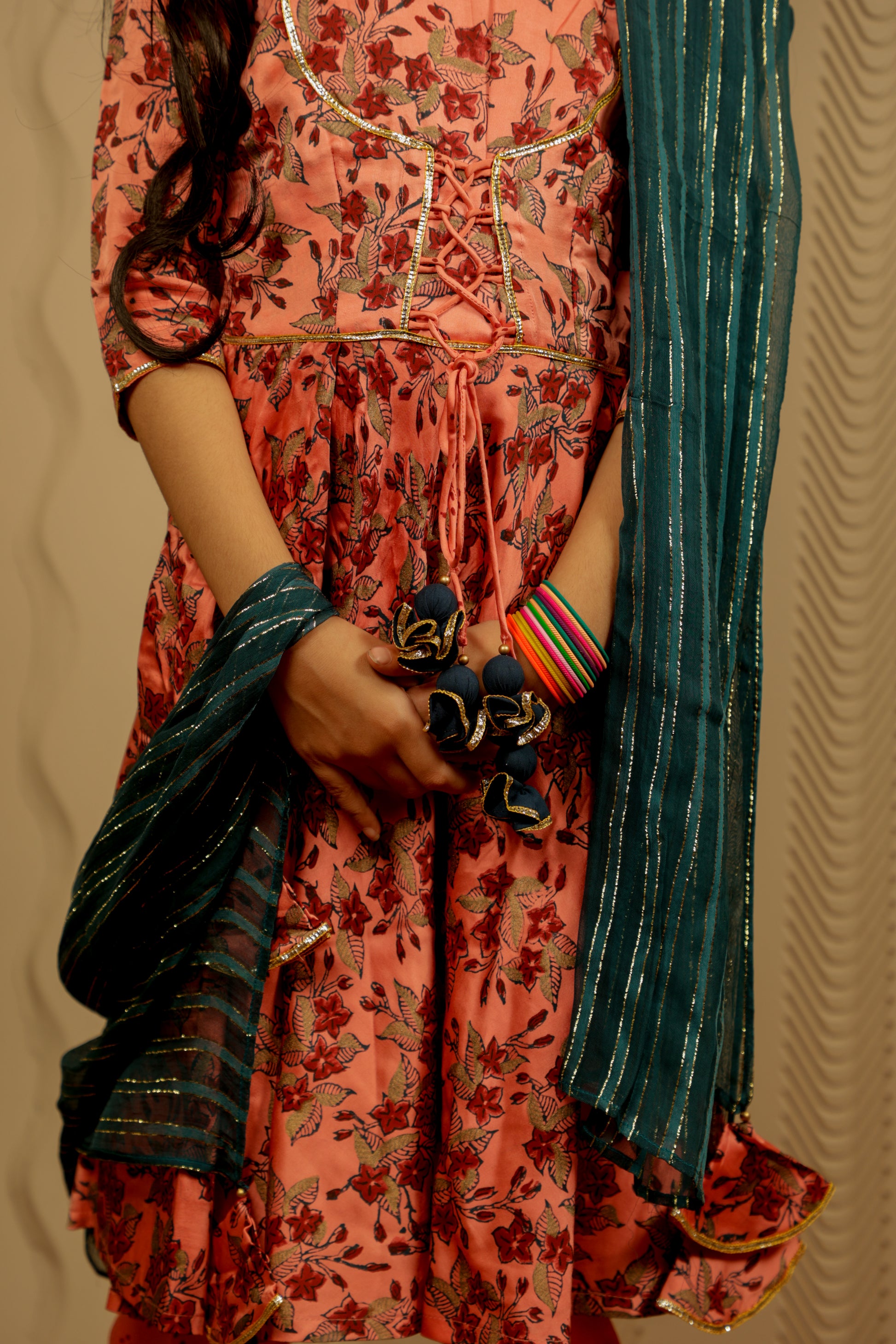 PEACH PHOOLJAAL KURTA AND PANTS WITH DUPATTA