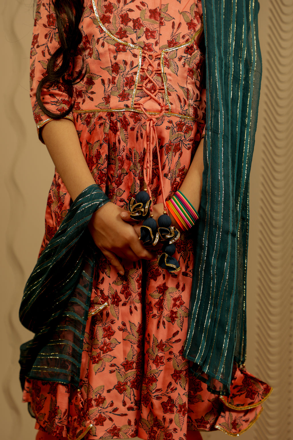 PEACH PHOOLJAAL KURTA AND PANTS WITH DUPATTA