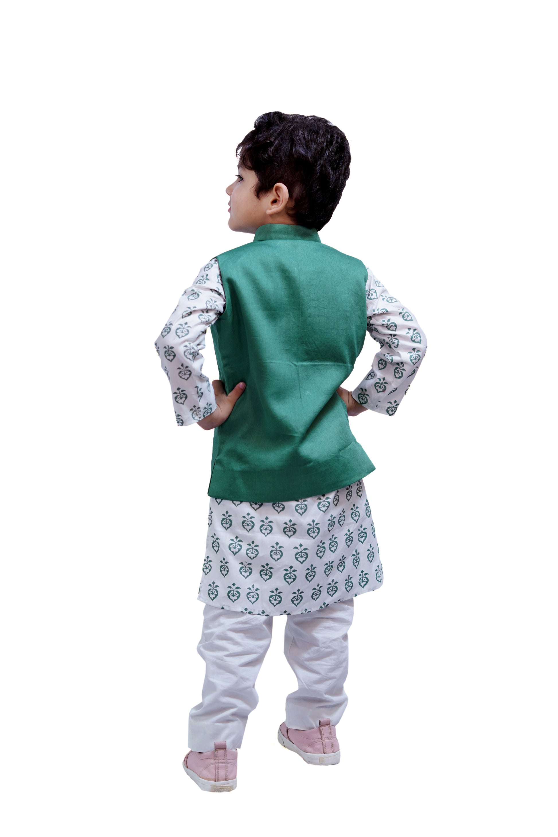 LEAF PRINTED KURTA PAJAMA WITH JACKET SET
